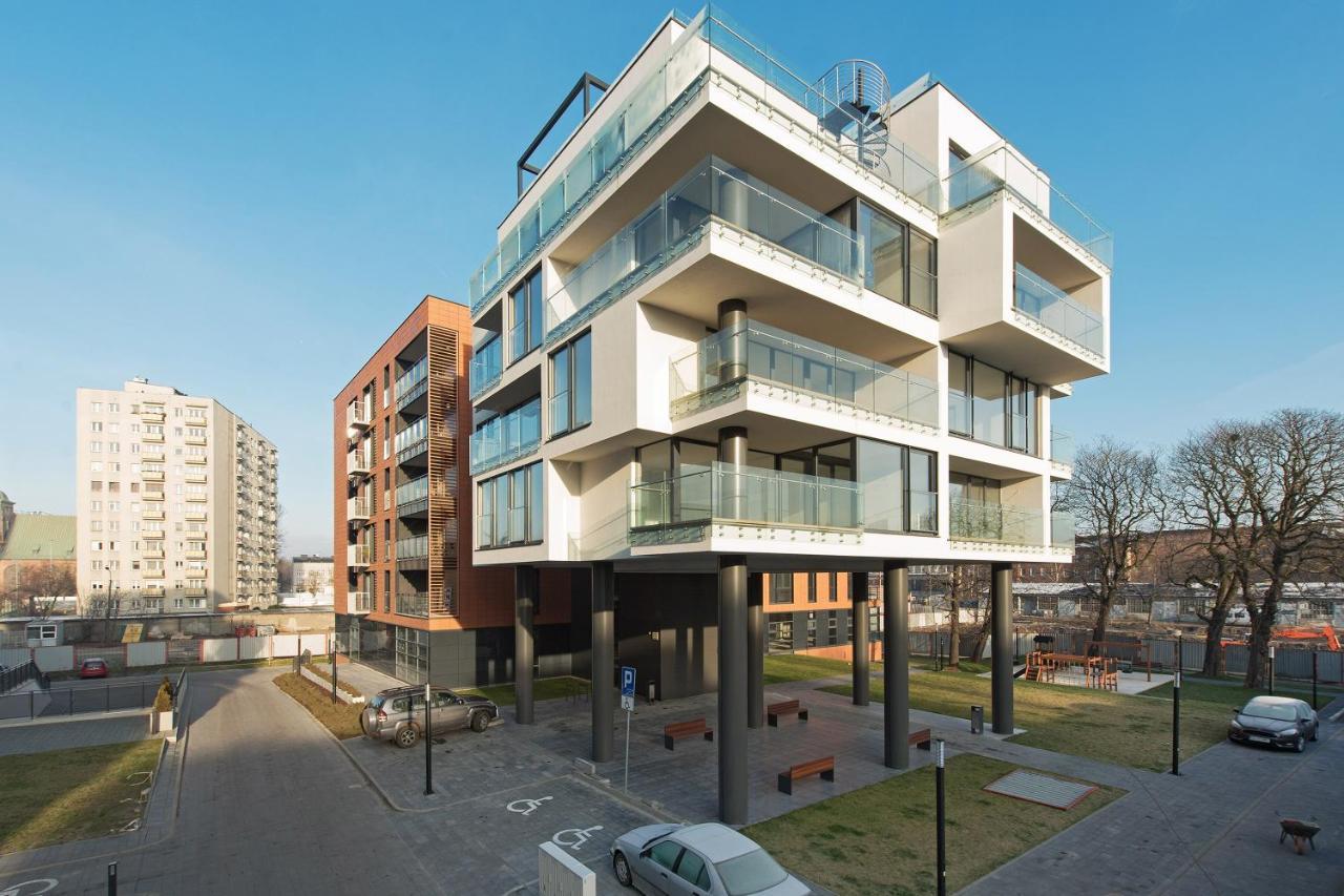 Downtown Apartments Sadova City Center & Parking กดัญสก์ ภายนอก รูปภาพ